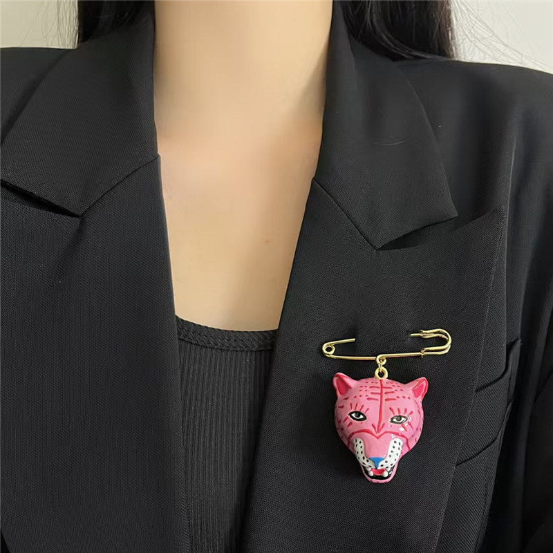 Elegant Enamel Tiger Brooch Pi - Women'S Formal Wear Accessories ulasan dan harga