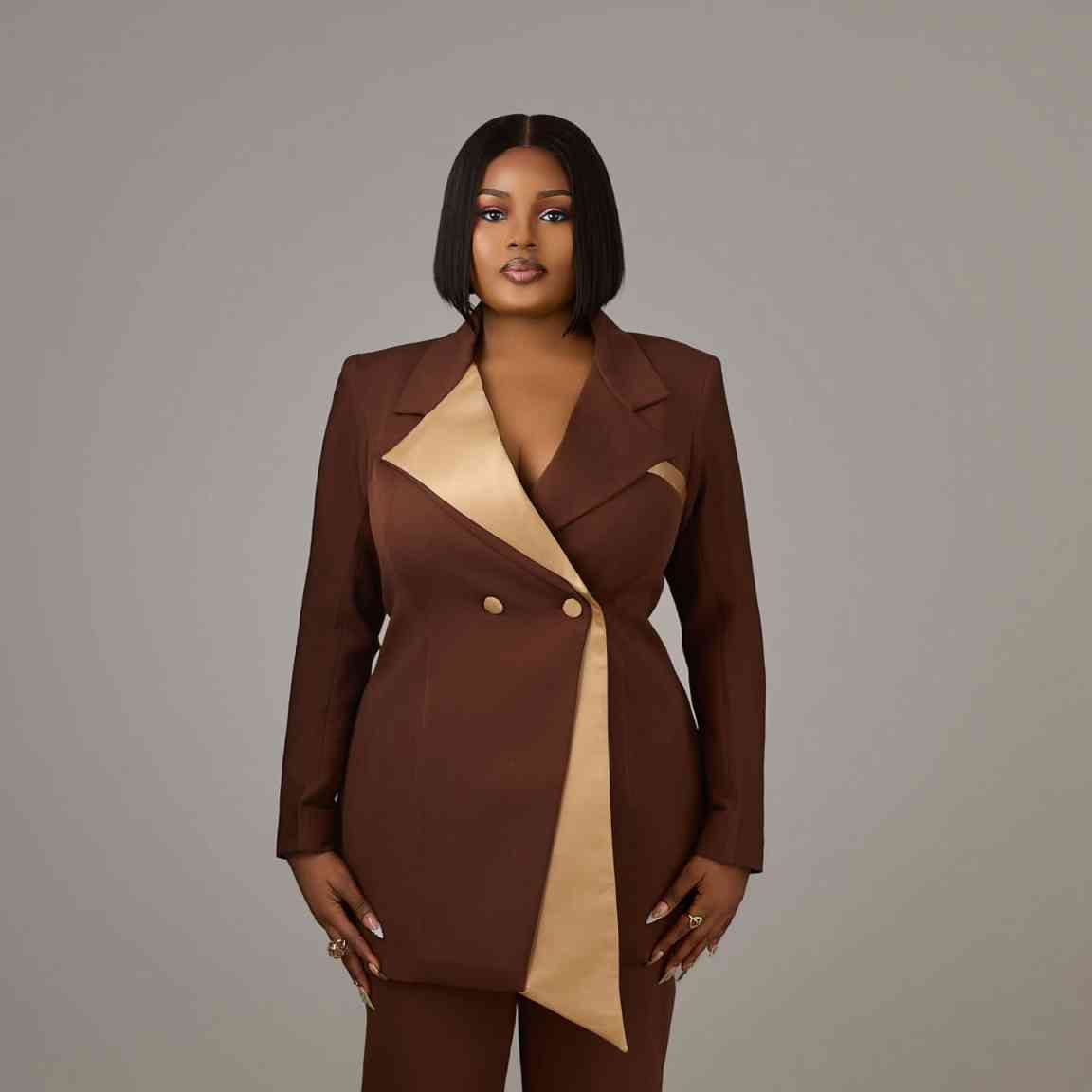 Plus Size Women Tuxedos Design - Women Formal Wear For Graduation ulasan dan harga